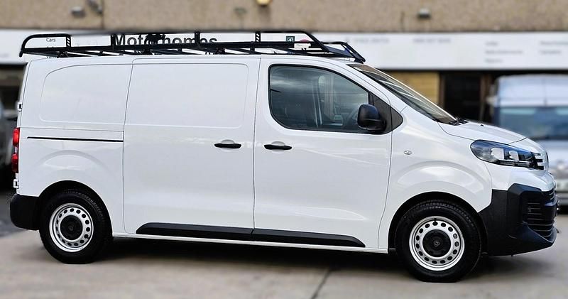 Used Peugeot Expert 2024 White Van