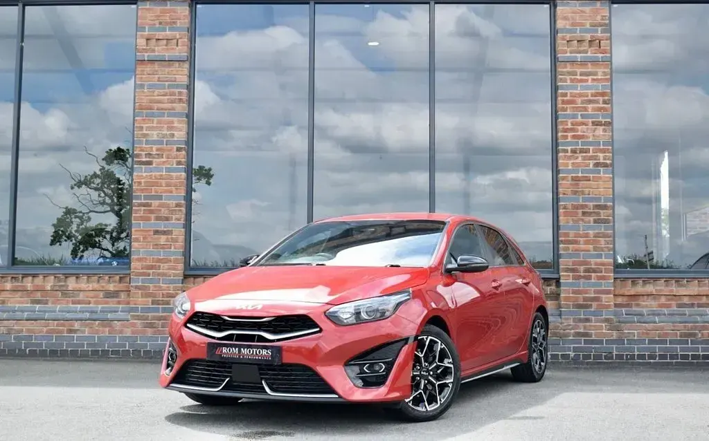 Used Kia Ceed GT-Line 160 HP (117 kW) 2023 Hatchback