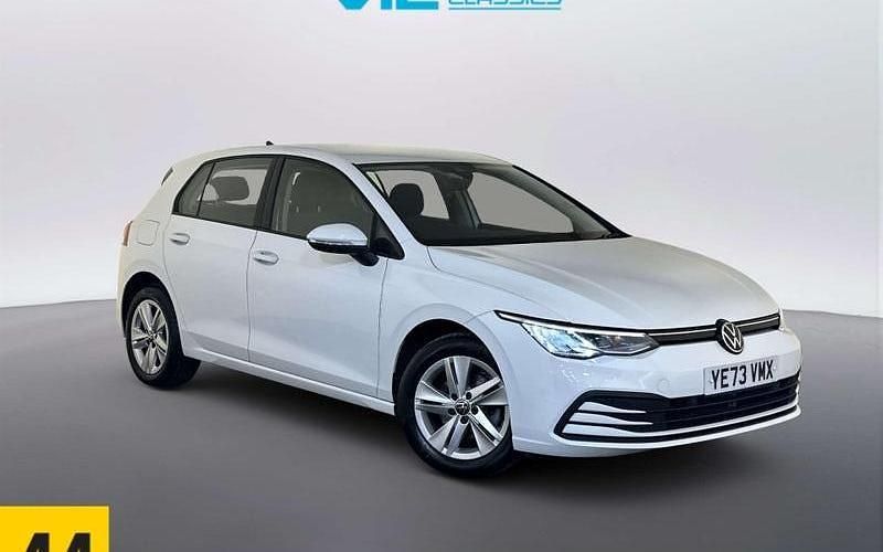 Używany VW Golf VIII Life 131 KM (96 kW) 2023 Hatchback