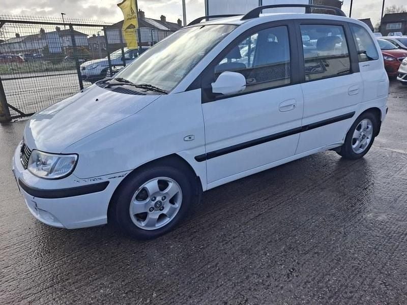Used Hyundai Matrix 102 HP (75 kW) 2007 White MPV