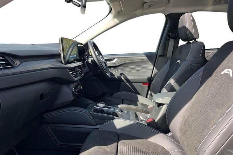 Second-hand Ford Kuga Active 243 CP (178 kW) 2025 Argintiu SUV