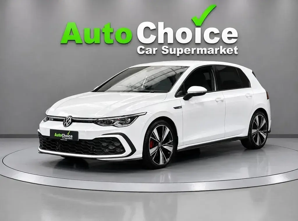Begagnad VW Golf VIII GTD 200 HK (147 kW) 2023 Vit Halvkombi