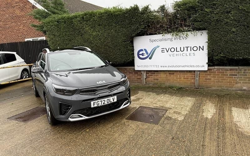 Used Kia Stonic GT-Line S 120 HP (88 kW) 2024 SUV