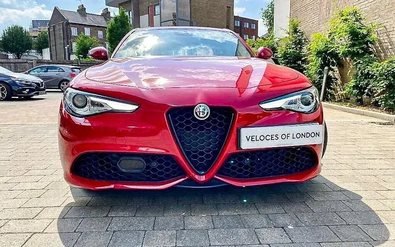 Used Alfa Romeo Giulia Veloce 280 HP (205 kW) 2019 Red Sedan