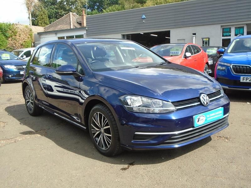 Blue Used 2017 VW Golf VII SE Hatchback | £11,695 (Fair price) - Image 1/4
