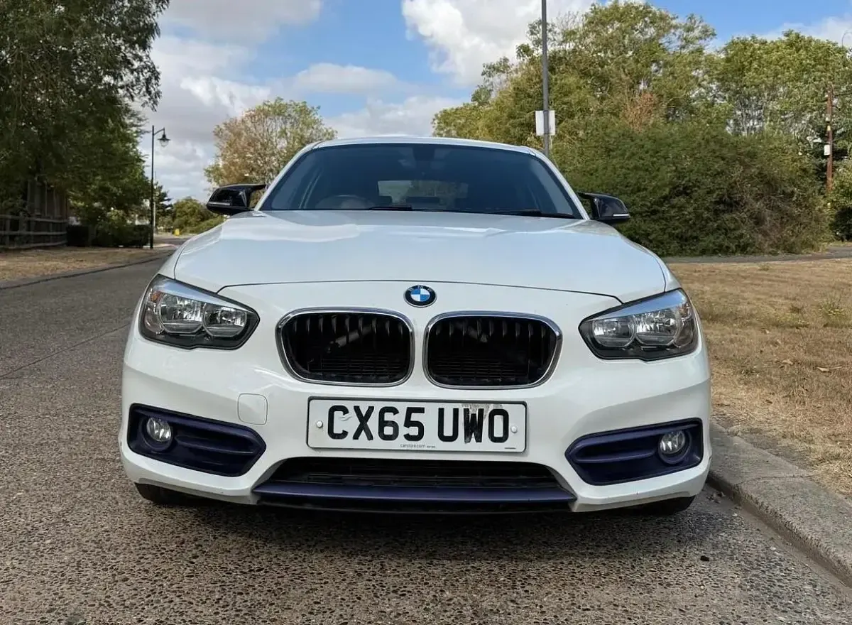 Used BMW 116 Sport Line 116 HP (85 kW) 2015 White Hatchback