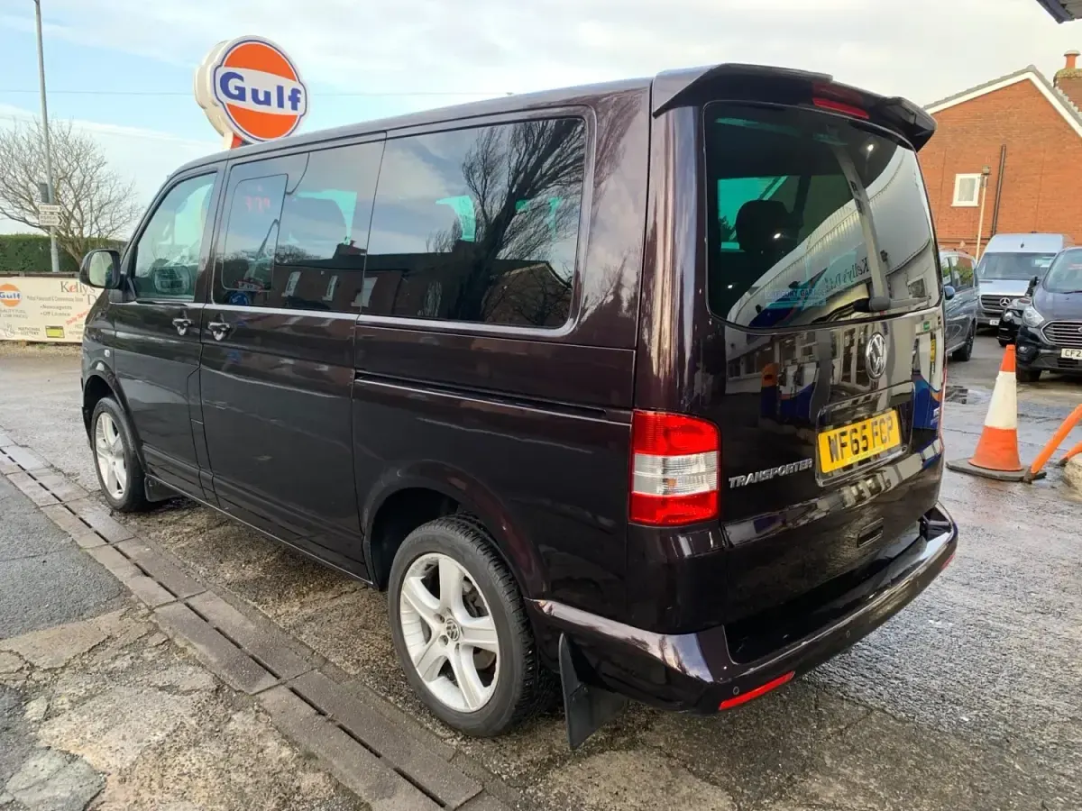 Second-hand VW Transporter Highline 180 CP (132 kW) 2015 Mov Van