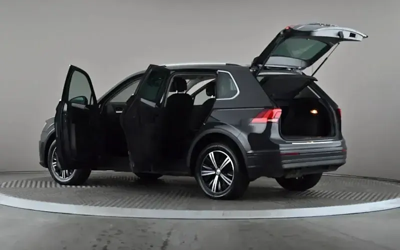 Used VW Tiguan SE 150 HP (110 kW) 2019 Grey SUV