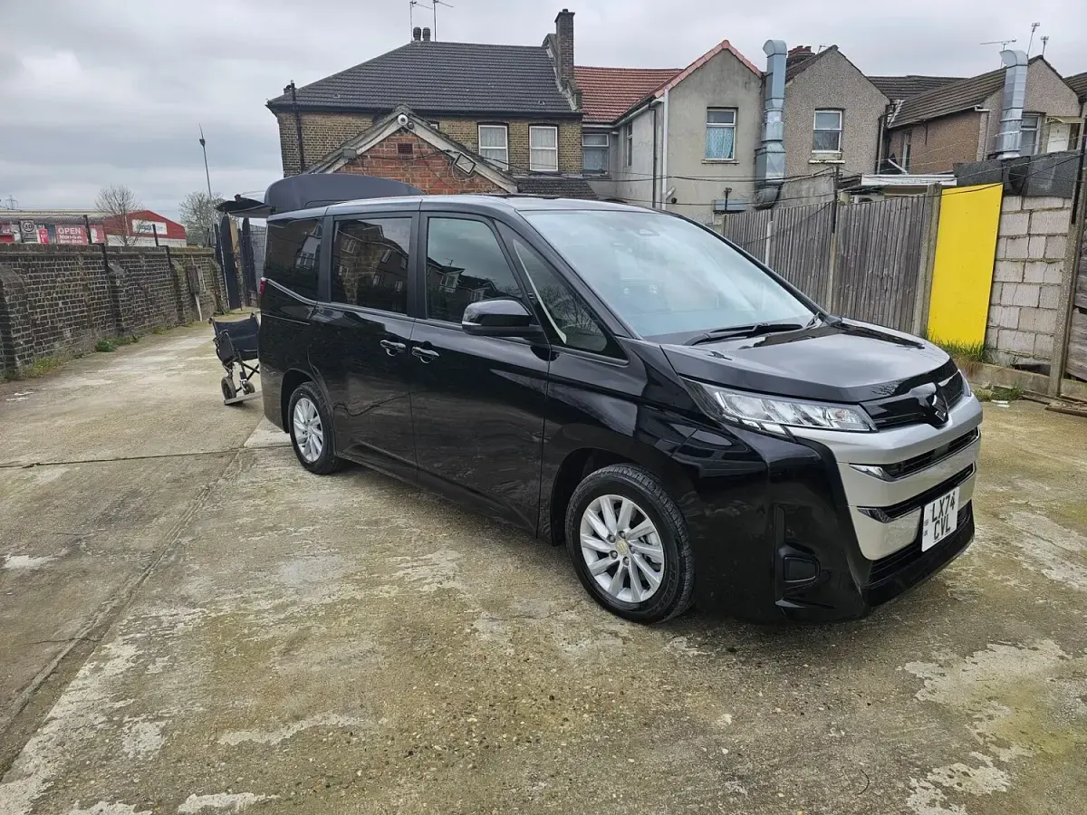 New Toyota Voxy 2025 Black MPV