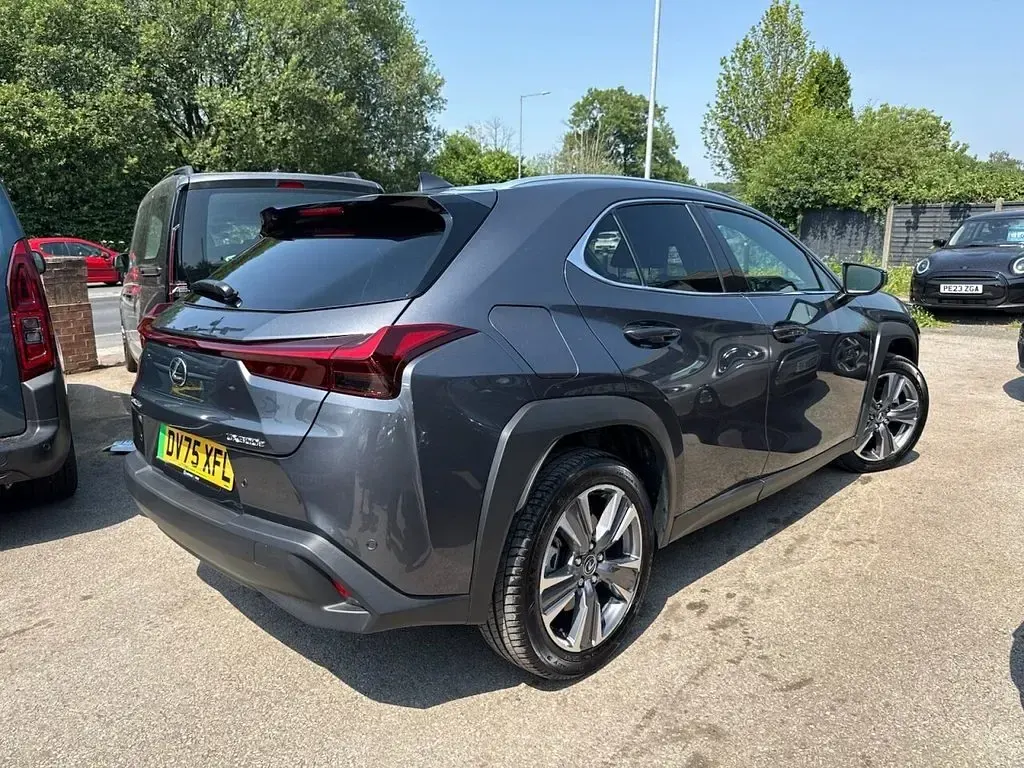 Used Lexus UX 150 kW (204 HP) 2025 Grey SUV