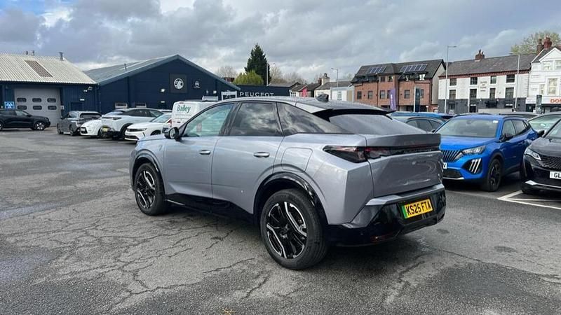 Used Peugeot e-3008 GT 152 kW (207 HP) 2025 Grey SUV