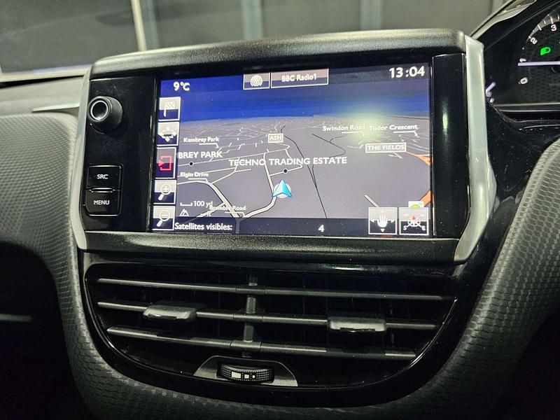 Begagnad Peugeot 2008 GT-line 2016 Röd SUV