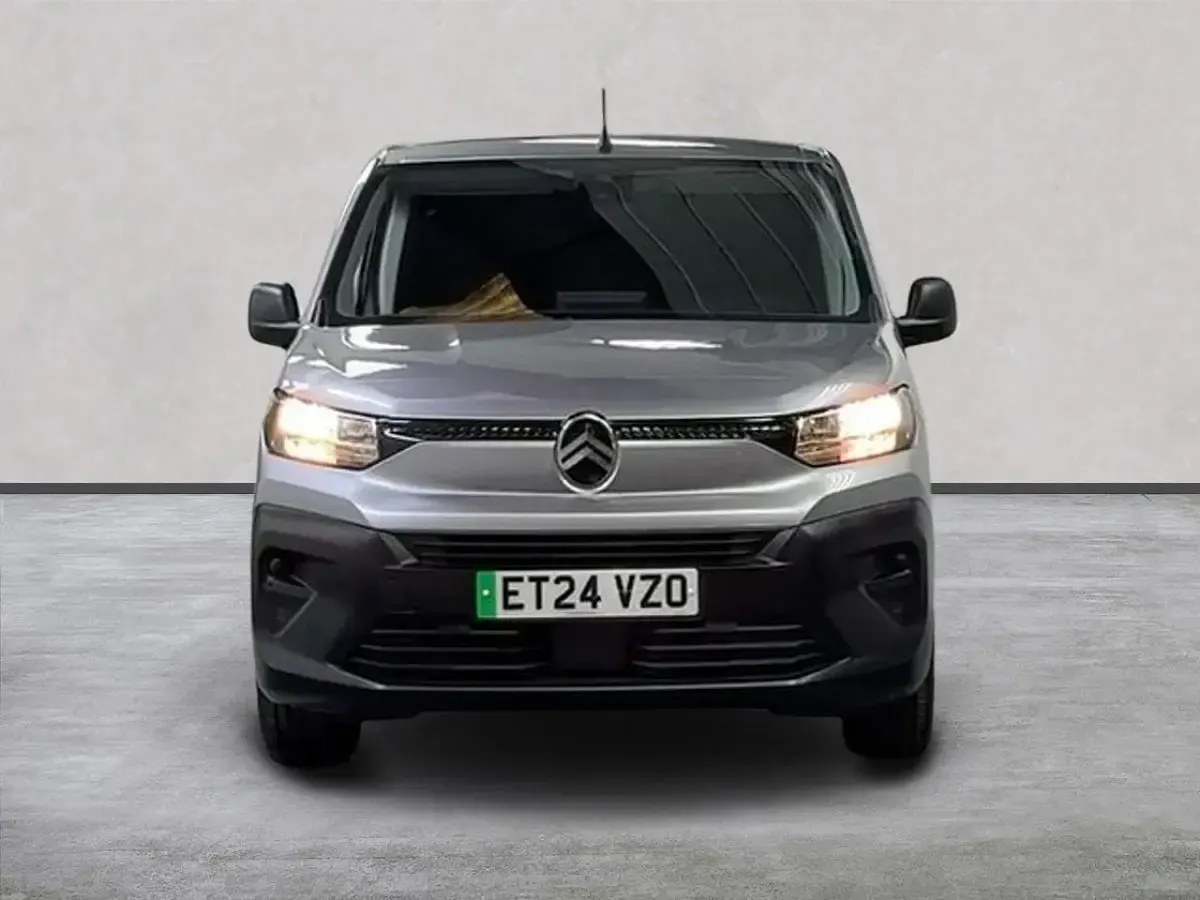 Used Citroën Berlingo 98 kW (134 HP) 2024 Grey MPV