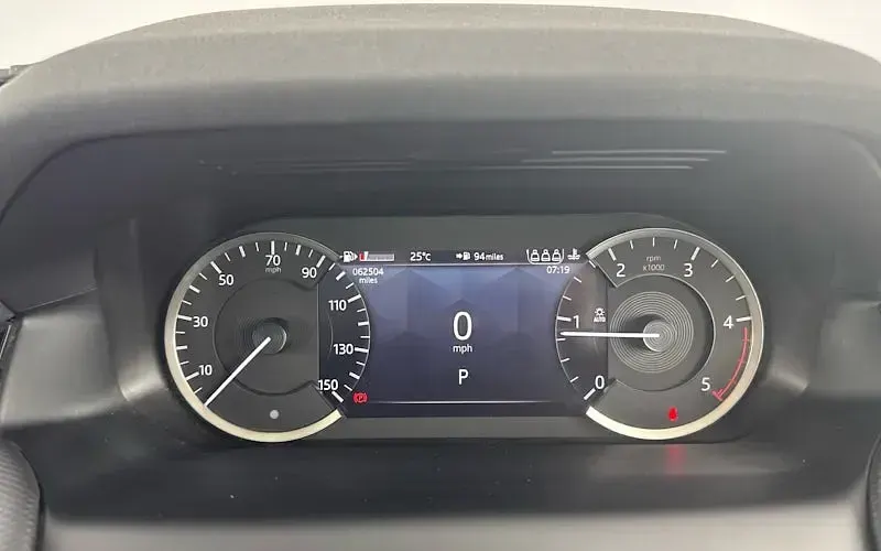 Used Land Rover Discovery Sport Urban Edition 204 HP (150 kW) 2022 Silver SUV