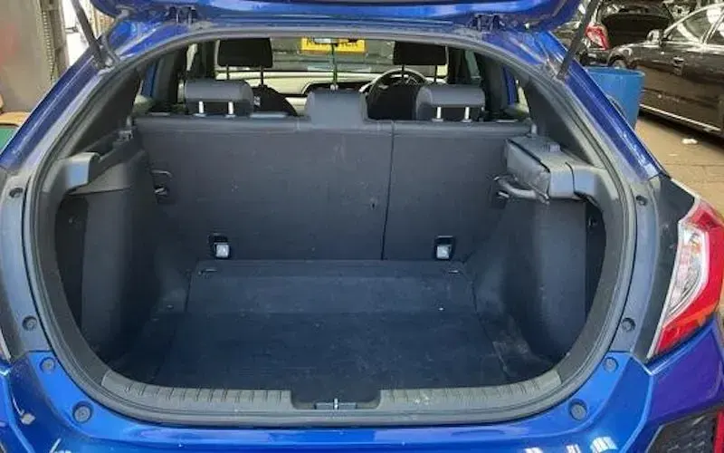 Used Honda Civic SE 126 HP (92 kW) 2019 Blue Hatchback