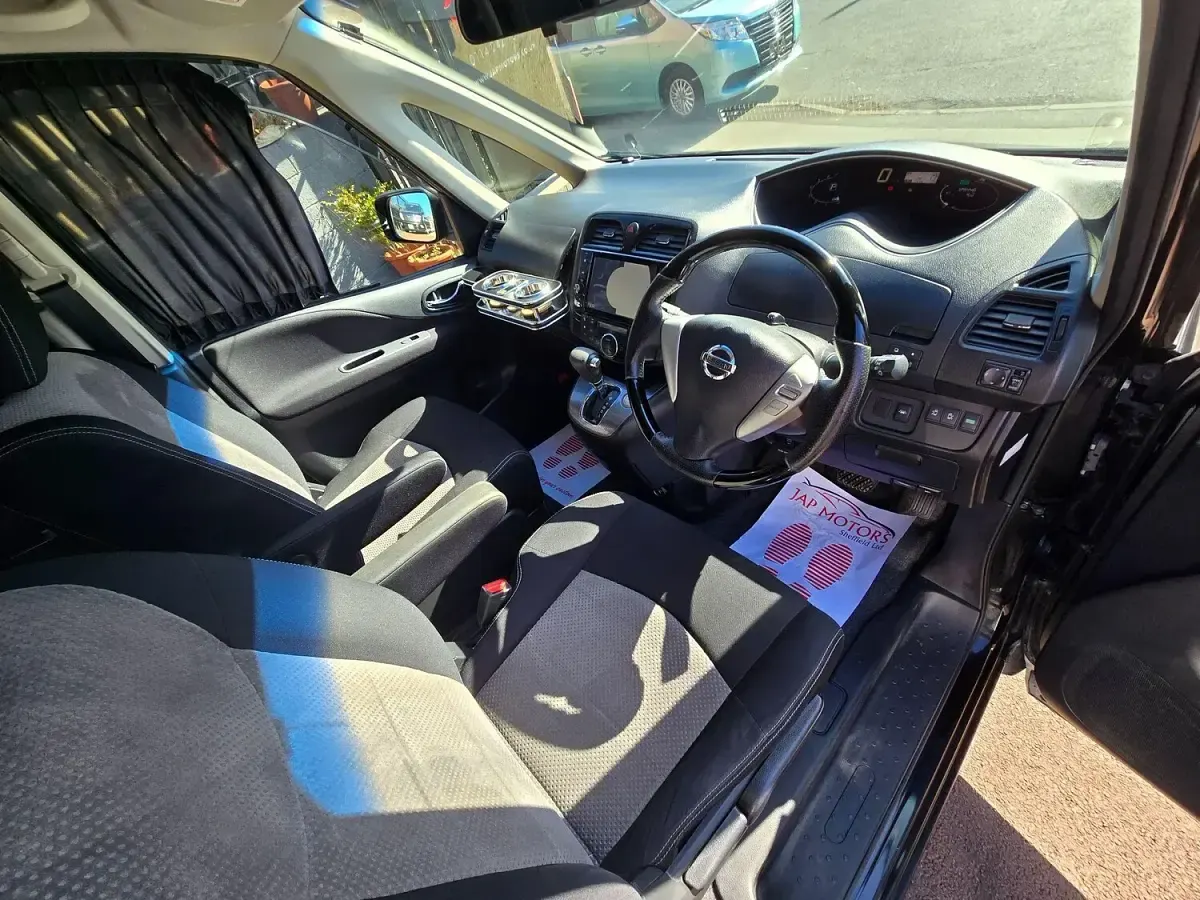 Used Nissan Serena 2025 Black MPV