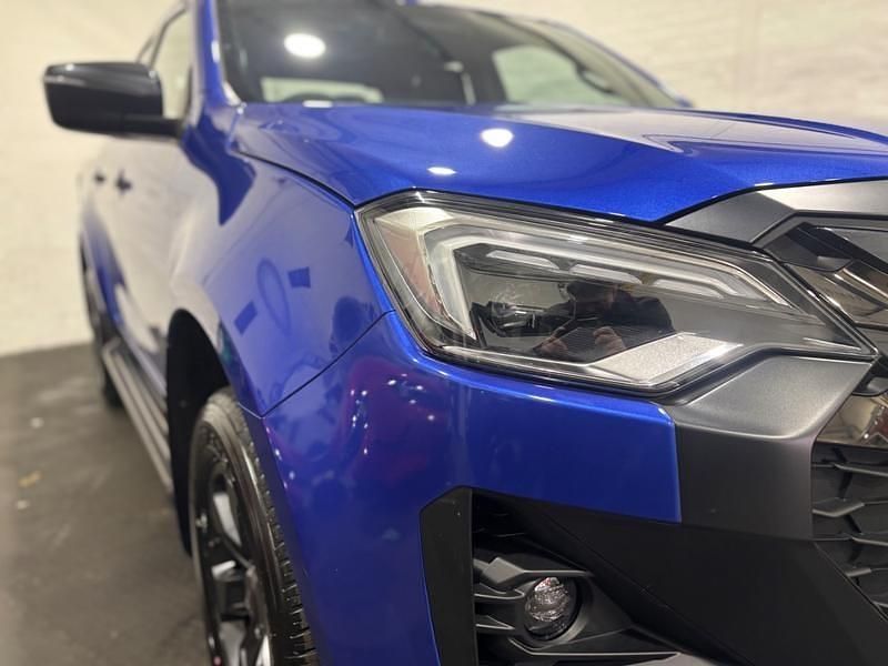 New Isuzu D-Max 2025 Biarritz blue Pickup