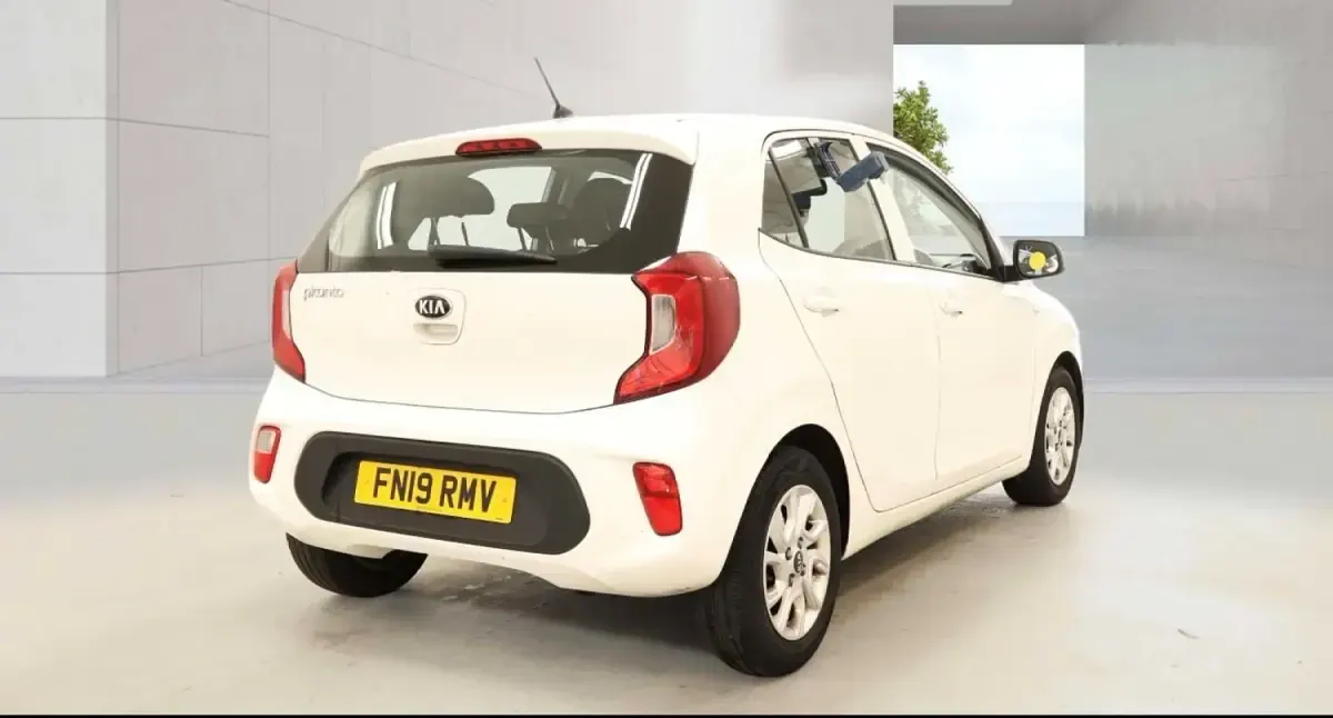 Second-hand Kia Picanto 84 CP (61 kW) 2019 Alb Hatchback