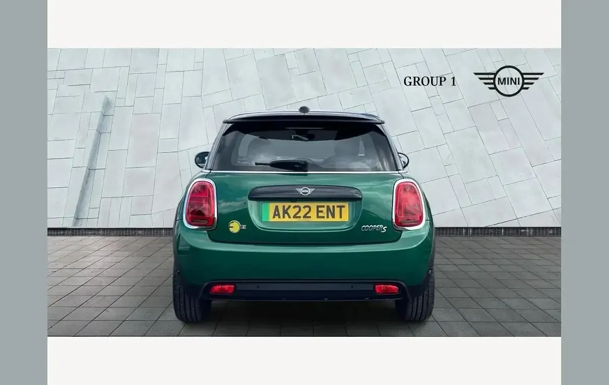 Usado Mini Cooper S Level 2 135 kW (184 HP) 2022 Verde Citadino