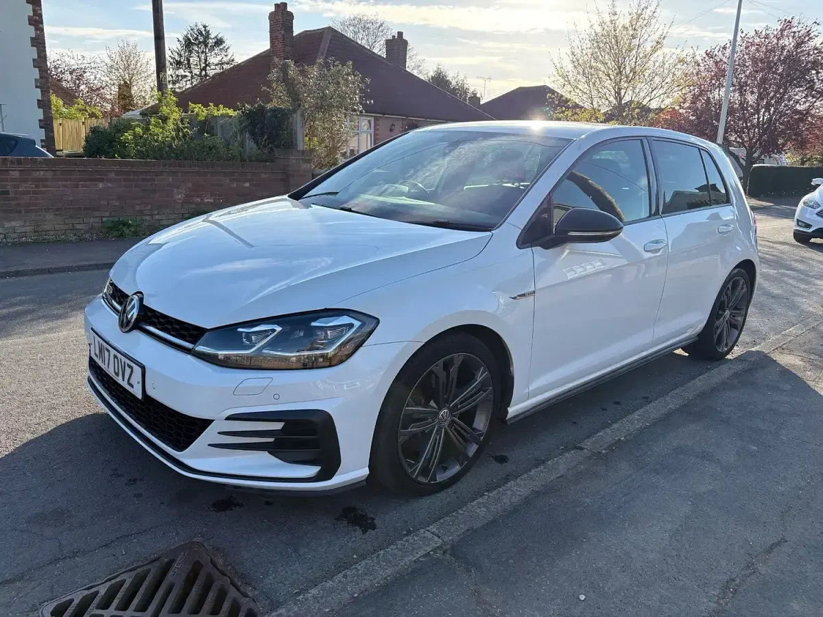 Used VW Golf VII GTD 184 HP (135 kW) 2017 White Hatchback