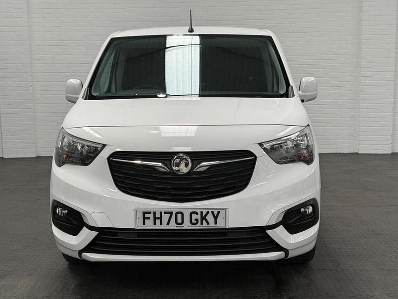 Used Vauxhall Combo Sportive 2020 White MPV