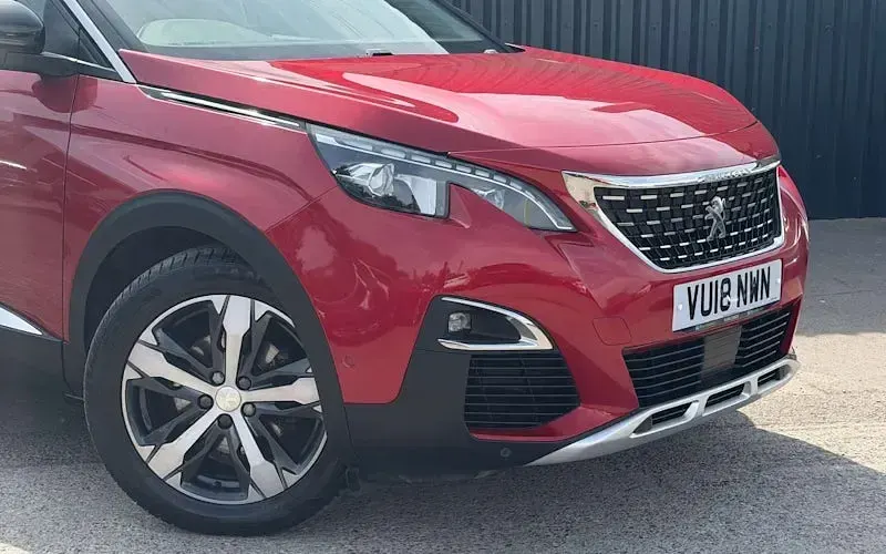 Used Peugeot 3008 Allure 165 HP (121 kW) 2018 Red SUV