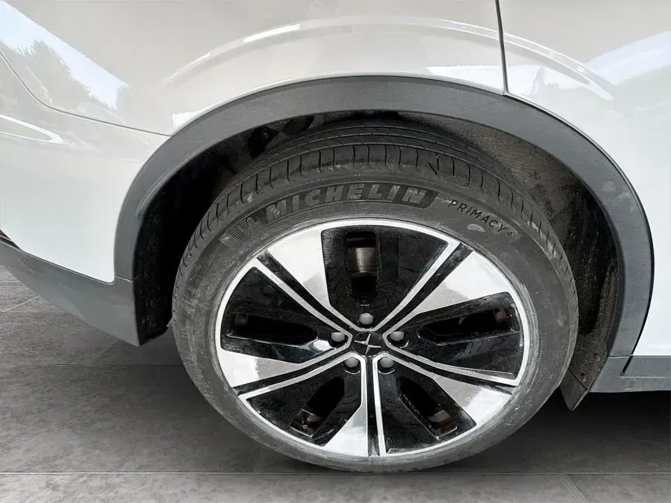 Used Polestar 2 169 kW (231 HP) 2023 Silver Hatchback
