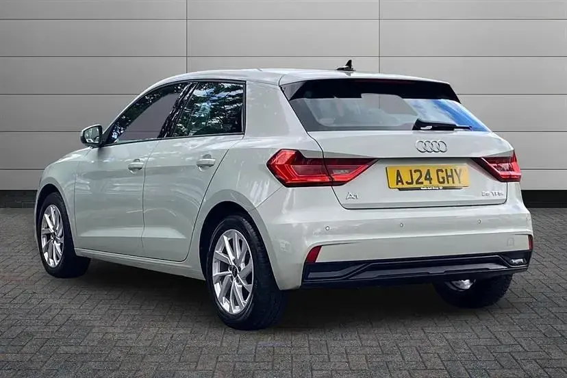 Used Audi A1 Sport 95 HP (69 kW) 2024 Silver SUV