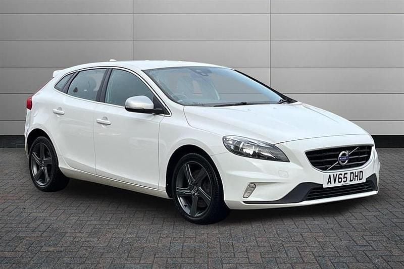 White Used 2015 Volvo V40 R-Design Hatchback | £7,440 (Fair price) - Image 1/2