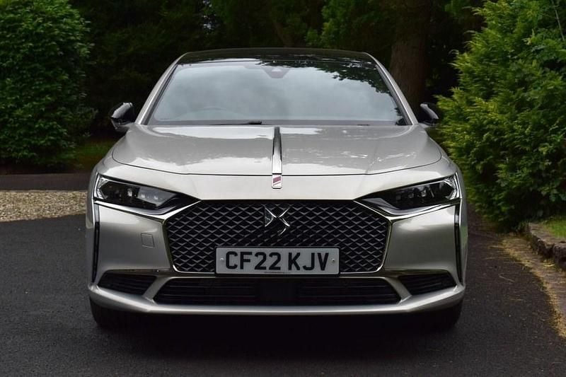 Used DS Automobiles DS9 Performance Line Plus 225 HP (165 kW) 2022 White Sedan