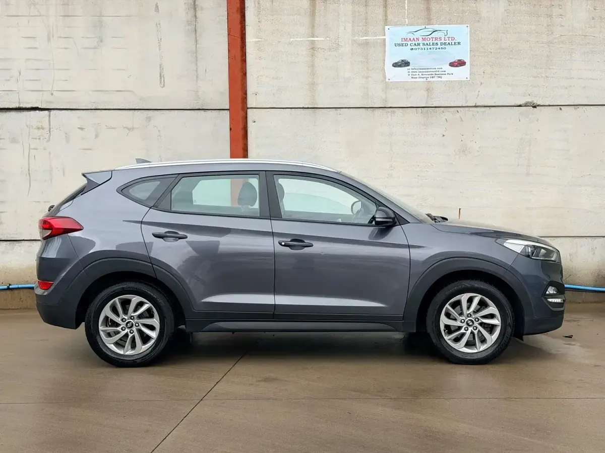 Used Hyundai Tucson SE 2017 Grey SUV