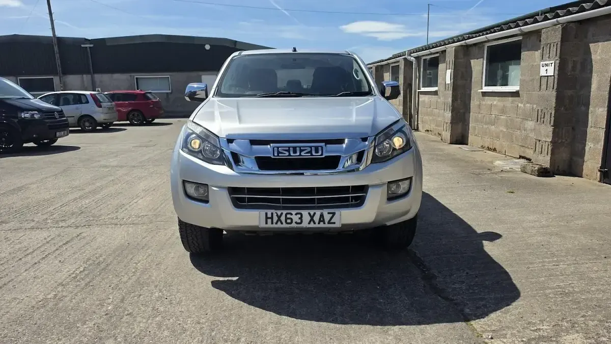 Used Isuzu D-Max 2013 Silver Pickup