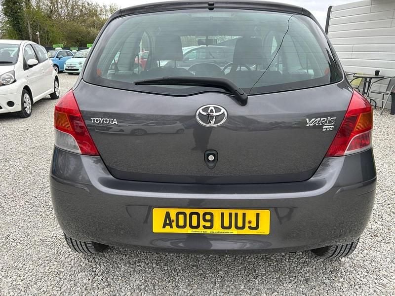 Used Toyota Yaris 2009 Grey Hatchback