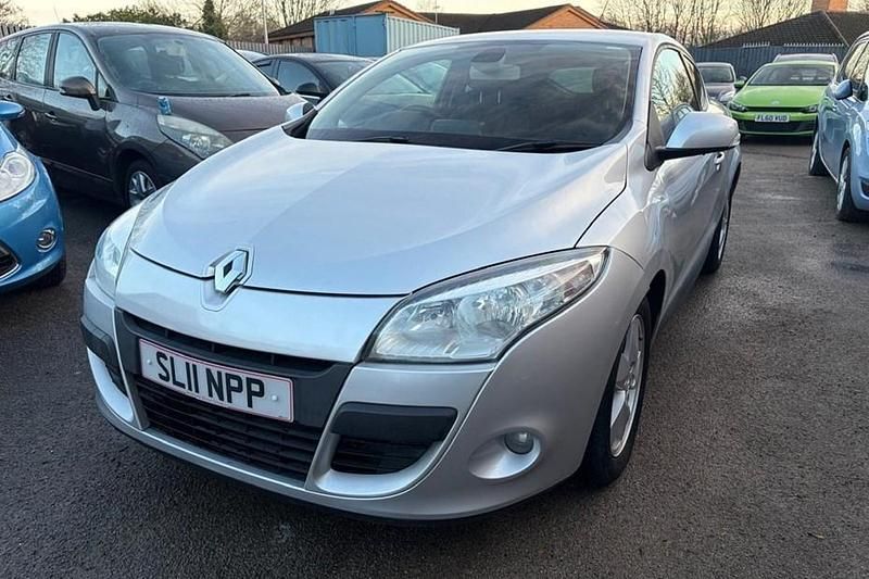 Used 2011 Renault Mégane III Dynamique Coupe | £1,795 (Good price) - Image 1/1