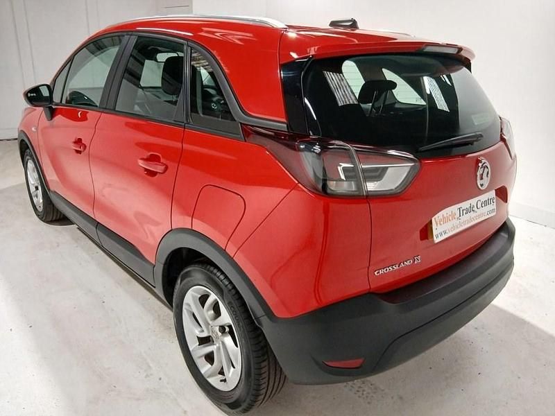 Used Vauxhall Crossland X 83 HP (61 kW) 2018 Red SUV