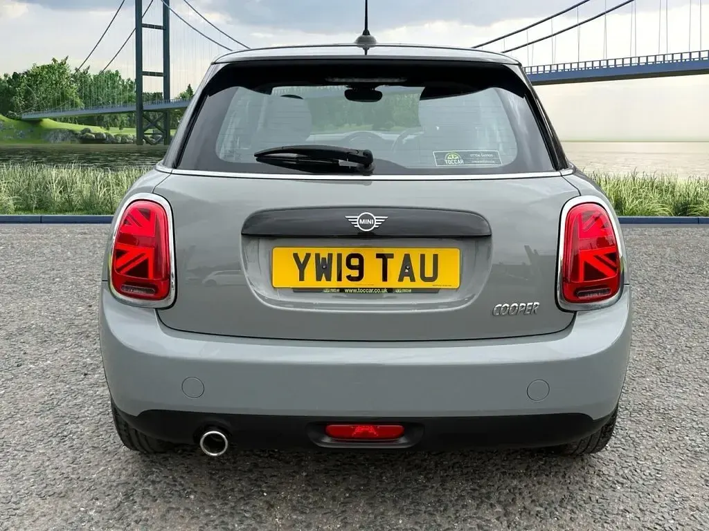 Used Mini Cooper Classic 136 HP (100 kW) 2019 Grey Hatchback