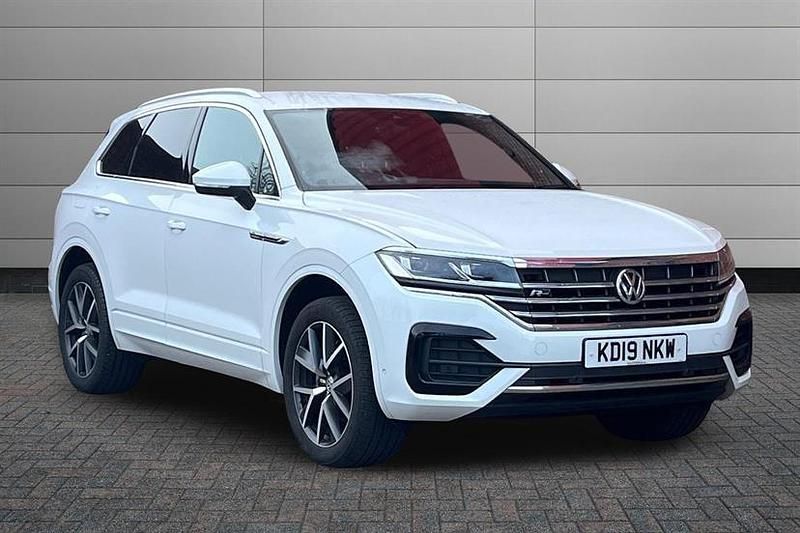 Used VW Touareg R-line 286 HP (210 kW) 2019 Pure white SUV