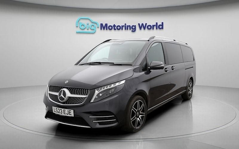 Used Mercedes V300 AMG line 237 HP (174 kW) 2023 Grey MPV