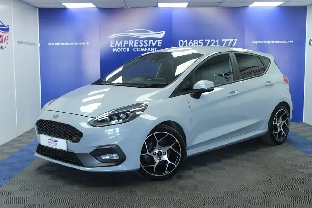Used Ford Fiesta ST 200 HP (147 kW) 2018 Silver Hatchback