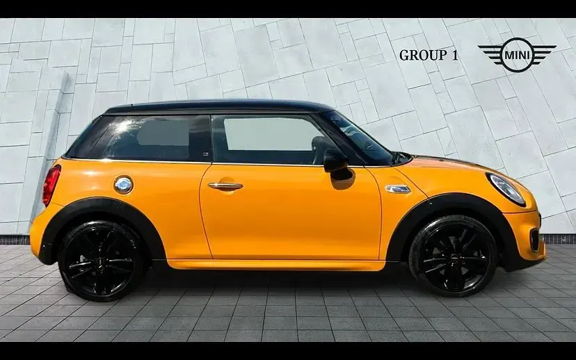 Used Mini Cooper S Hatch 210 HP (154 kW) 2018 Orange Hatchback