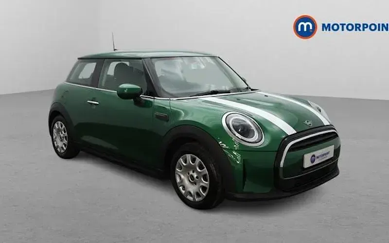 Used Mini ONE Classic 102 HP (75 kW) 2022 Hatchback