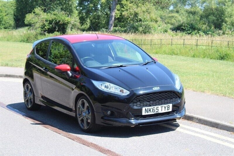 Black Used 2015 Ford Fiesta Zetec Hatchback | £5,000 (Fair price) - Image 1/4