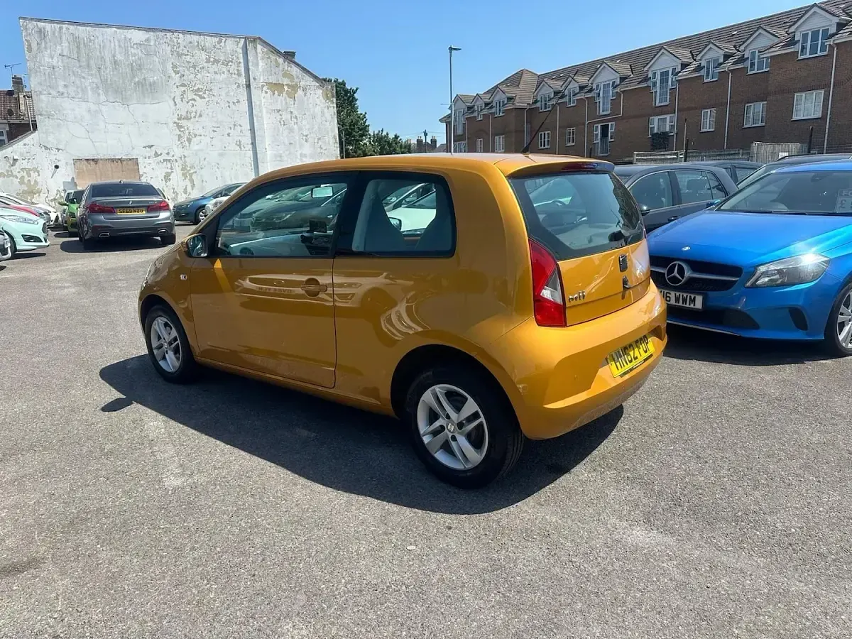 Used Seat Mii SE 75 HP (55 kW) 2013 Yellow Hatchback
