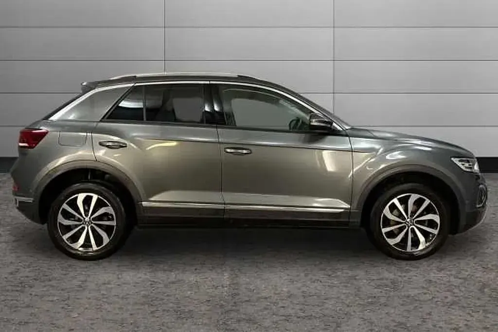 Used VW T-Roc 110 HP (80 kW) 2022 SUV