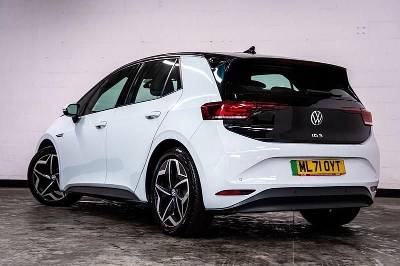 Used VW ID.3 Pro Performance 150 kW (204 HP) 2021 White Hatchback
