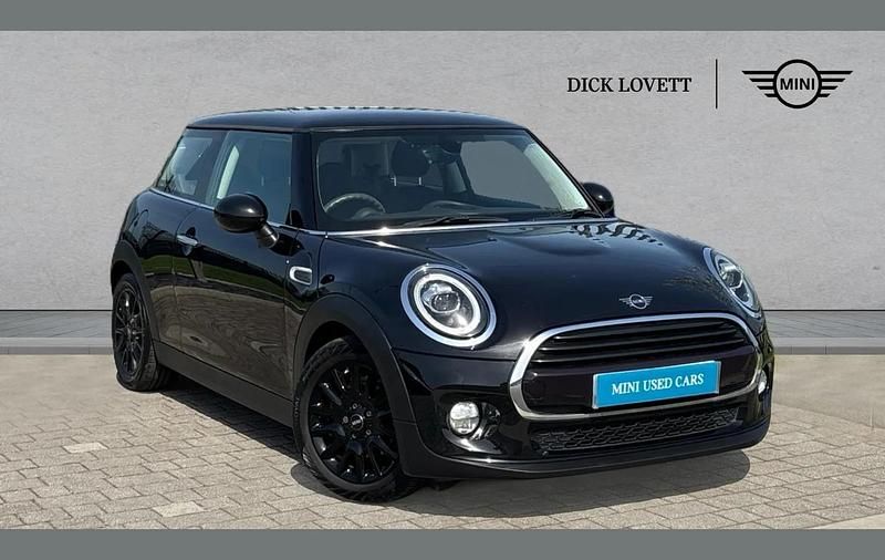 Used Mini Cooper Classic 134 HP (98 kW) 2019 Black Hatchback
