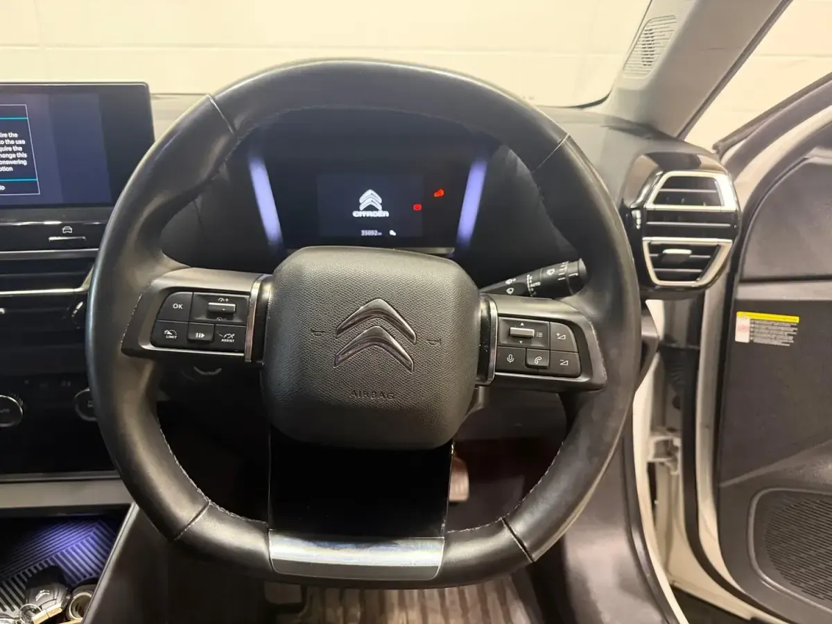 Used Citroën C4 PureTech 127 HP (93 kW) 2022 White Hatchback