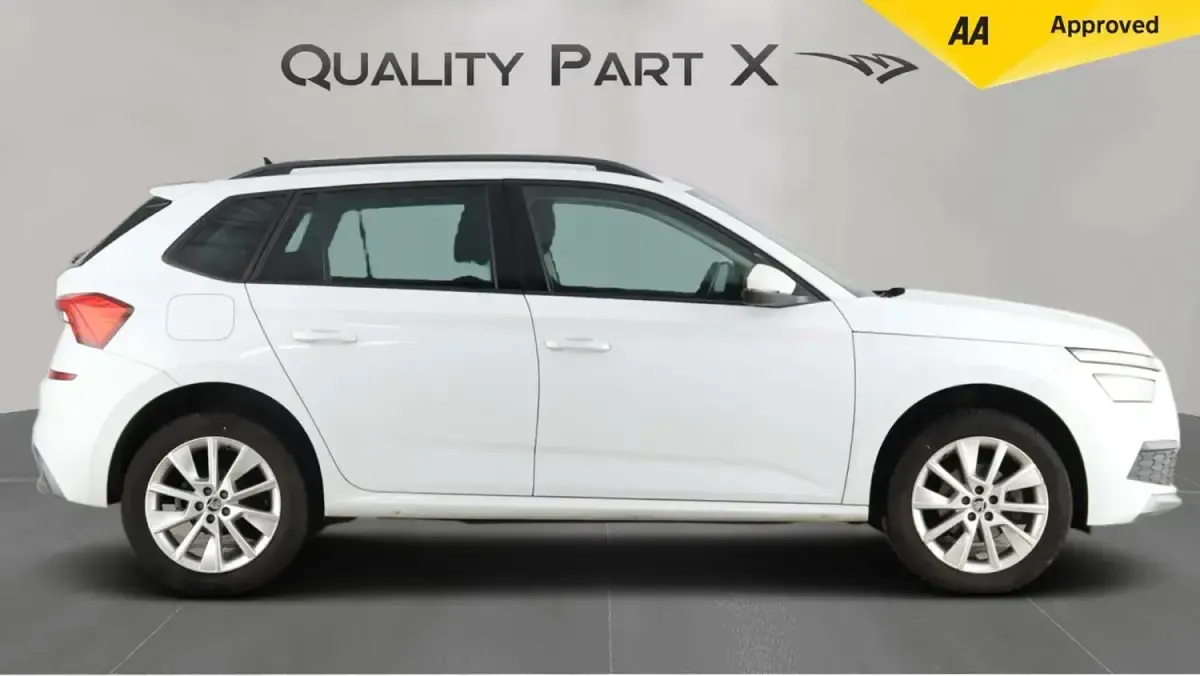 Used Skoda Kamiq SE Drive 95 HP (69 kW) 2023 White SUV