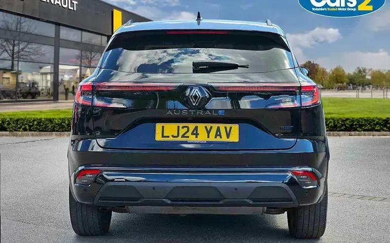 Used Renault Austral Iconic Esprit Alpine 200 HP (147 kW) 2024 Black  SUV