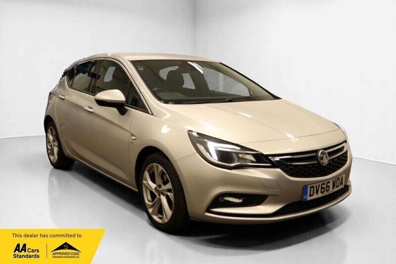 Silver Used 2016 Vauxhall Astra SRi Hatchback | £7,000 (Fair price) - Image 1/1